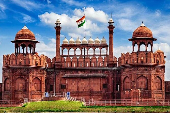 Private Old and New Delhi Full or Half-Day Guided Tour by Car - Chandni Chowk: Old Delhi Markets with a Comfort-First Approach