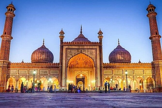Private Old and New Delhi Full or Half-Day Guided Tour by Car - Jama Masjid: A Massive Mughal Mosque Stop You’ll Remember