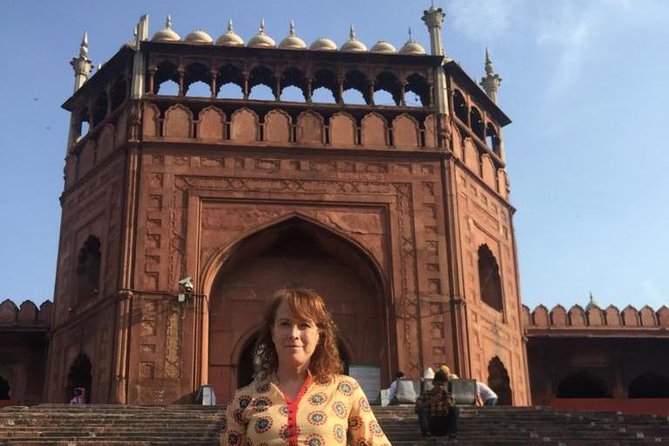 Private: Old and New Delhi Tour in a Day - Chandni Chowk Spice Market and Rickshaw Ride Through Old Delhi Lanes