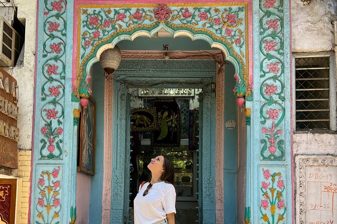 Private Old Delhi Heritage and Spice Market Tour - Entering Old Delhi’s story at Jama Masjid