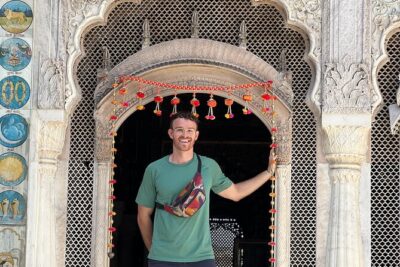 Private Old Delhi Heritage and Spice Market Tour - Naughara’s nine houses: Mughal shapes in plain sight
