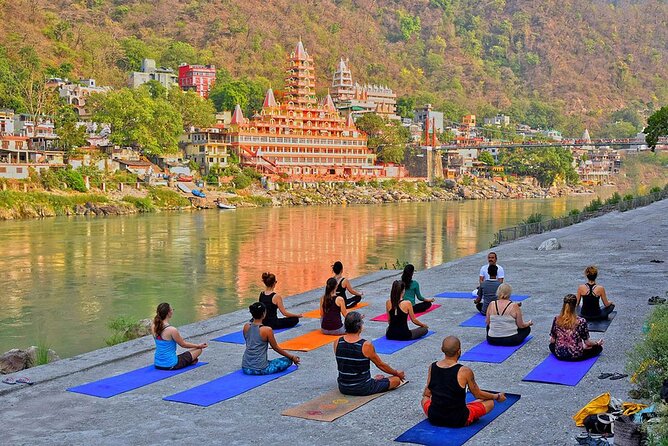 Private Overnight Haridwar & Rishikesh Tour with 4 Star Hotel - Two-city spirituality with a 4-star break in Haridwar