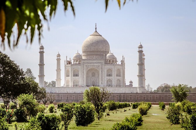 Private Skip the line Taj Mahal Sunrise Trip From Delhi By Car (All Inclusive) - Trident Agra breakfast: a 5-star break that keeps you moving