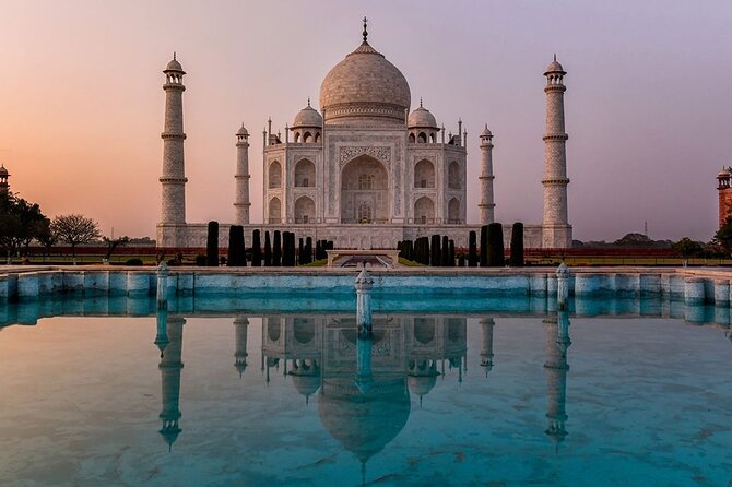 Private Sunrise Taj Mahal Agra Fort Guided Tour by Car From Delhi - Guides that keep the day on track (and not in chaos)