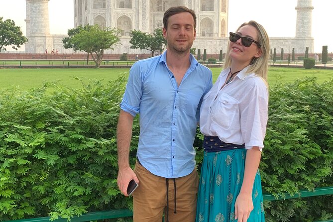 Private Sunrise Taj Mahal and Agra Fort Tour From Delhi To Agra- by AC Car - Who this tour suits best