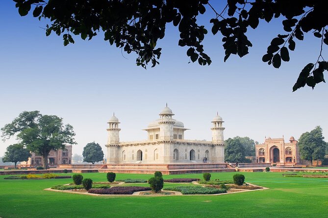 Private Sunrise Taj Mahal Tour from Delhi with Fatehpur Sikri - Private sunrise Taj Mahal from Delhi: why this route is a smart use of time