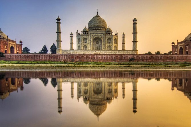 Private Sunrise tour of Taj Mahal and Agra fort - Private pickup and the AC ride from Delhi (long day, less stress)