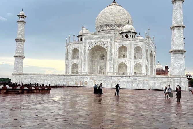 Private Taj Mahal and Agra Day Trip from Delhi by Car with Lunch - Logistics that affect your day (and how to plan around them)