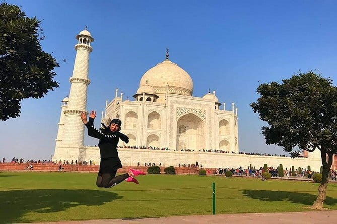 Private Taj Mahal Sunrise Tour and Agra Sightseeing from Delhi - Breakfast at DoubleTree by Hilton Agra: optional but actually useful