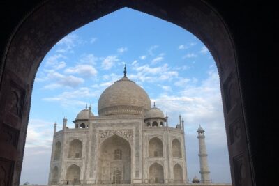 Private Tajmahal Day Tour From New Delhi By Gatiman Express Train - From Delhi pickup to Nizamuddin: the part you don’t want to mess up
