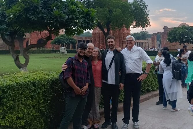 Private Tour in Mehrauli Archaeological Park & Qutub Minar - Qutub Minar After Dark: Lit Views and the First Mosque Connection
