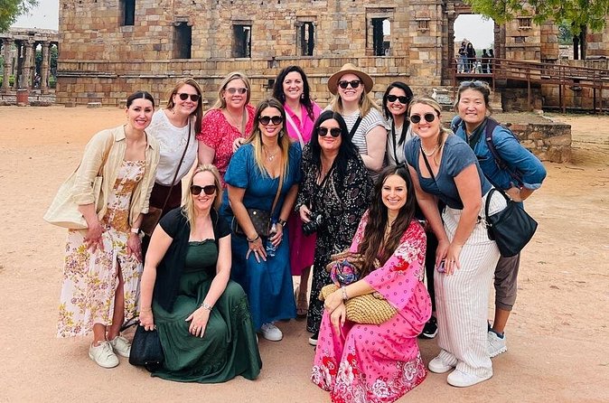 Private Tour of Delhi Local City Sightseeing Tour - Old Delhi on the Move: Sunheri Masjid and the Bazaars Segment