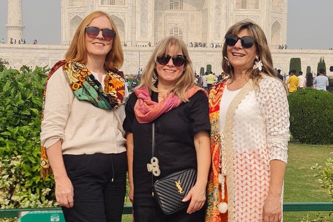 Private Tour of Taj mahal from Delhi by Train in 90 Min - Photo spots, queue timing, and the walking plan inside the complex