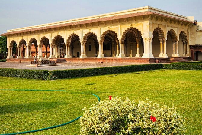 Private Tour to Taj Mahal and Agra From Delhi by Car - Taj Mahal early-morning comfort: leaving Delhi in an air-conditioned bubble