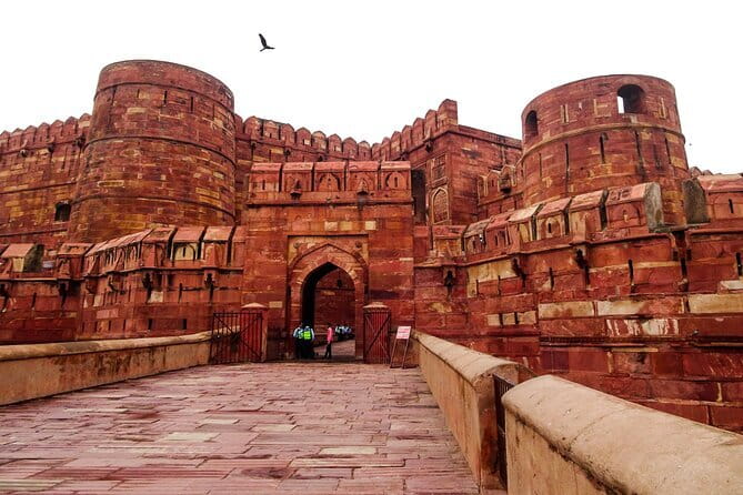 Private Tour to Taj Mahal and Agra From Delhi by Car - Should you book this Taj Mahal and Agra day trip?