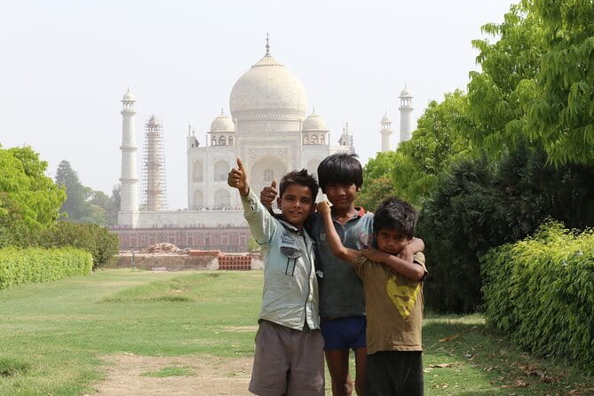 Private Tour to Taj Mahal and Agra From Delhi by Car - How the full itinerary works: Taj Mahal, Agra Fort, Baby Taj, and lunch
