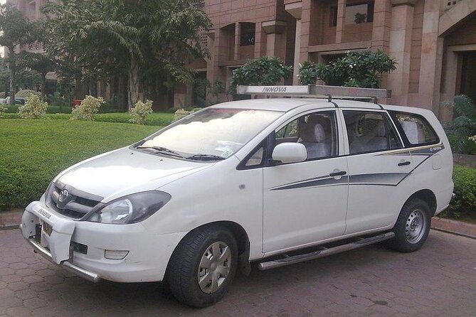 Private Transfer Delhi to Agra by Car - Arrival in Agra: where the drop-off actually matters for Taj timing