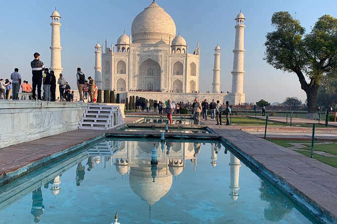 Private Transfer From New Delhi Airport /Hotel to Agra - Why a Private Delhi to Agra Transfer Makes Your Day Easier