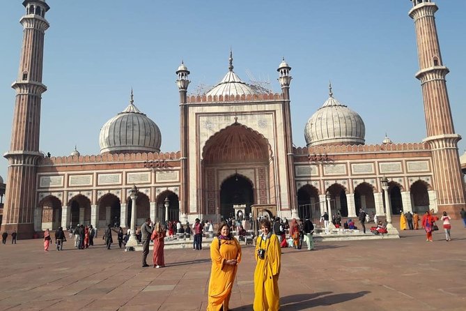 Private Walking Tour: Old Delhi including Ancient Havelis and Chandni Chowk - Ballimaaran havelis: old mansions, real neighborhood streets