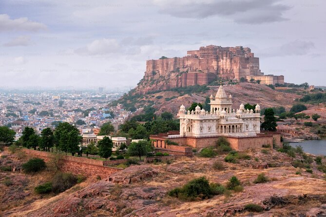 Rajasthan:- Maharaja Places of Royal Rajasthan 07- Days Tour - Amber Fort, Jaigarh Fort, Jal Mahal, and Chokhi Dhani in one full day