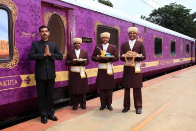 Royal Taj Mahal Day Experienc From New Delhi By First Class Train - Taj Mahal with an English guide: what you should expect in practice