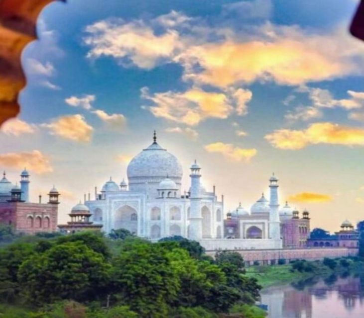 Same Day Taj Mahal Tour from Delhi by Gatimaan Express Train - Why the Gatimaan Express makes a one-day Taj Mahal work
