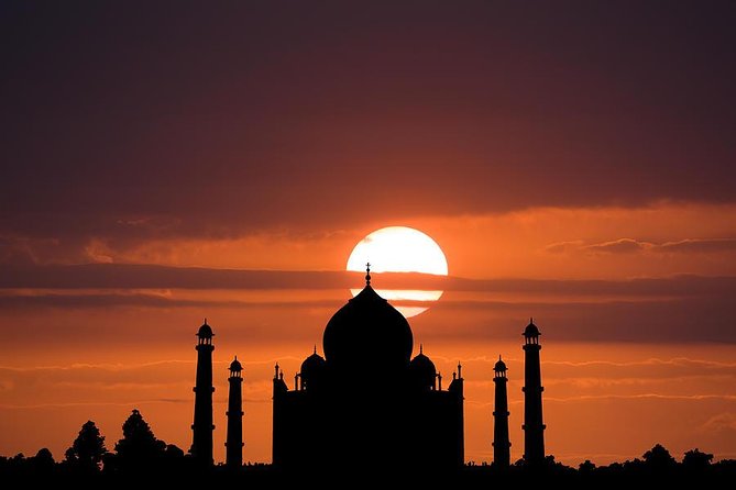 Same-Day Taj Mahal Tour: Full Story of the Mughals ( Dehli - Agra - Dehli ) - Skip-the-Long-Lines, Private Group, and the Comfort Pieces