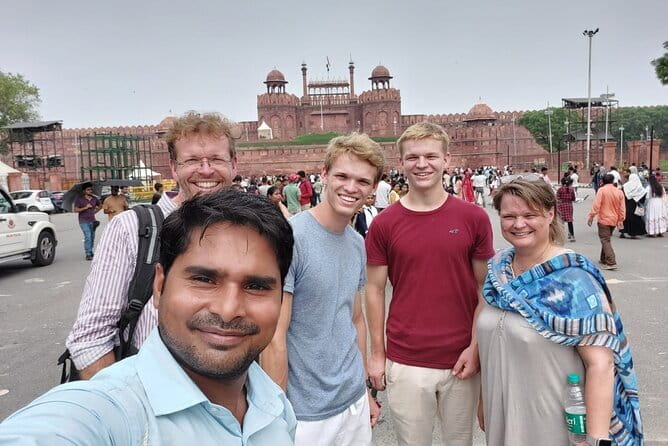 Sanjay Colony Slum & Old delhi Street Food Tasting tour - Key highlights worth marking