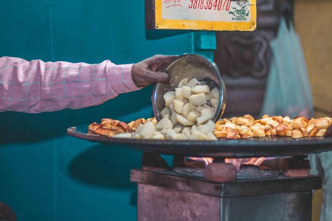 Spice & Stories: 3-Hour Old Delhi Heritage Food Walk Guided Tour - Chandni Chowk: wedding markets, temples, and the sweet-and-salty mix