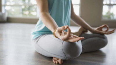 Spiritual India - Yoga, Meditation & all about Hinduism - Meet Nidhi and Roopak: understanding Hinduism through a family home