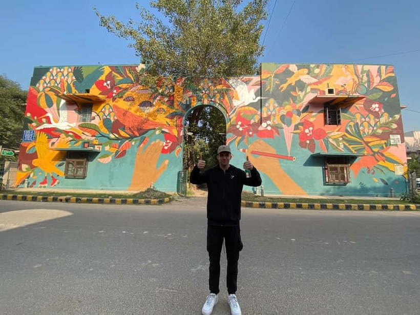 Street Art Walk with Chai & Snack - What to expect during your 1.5-hour time window