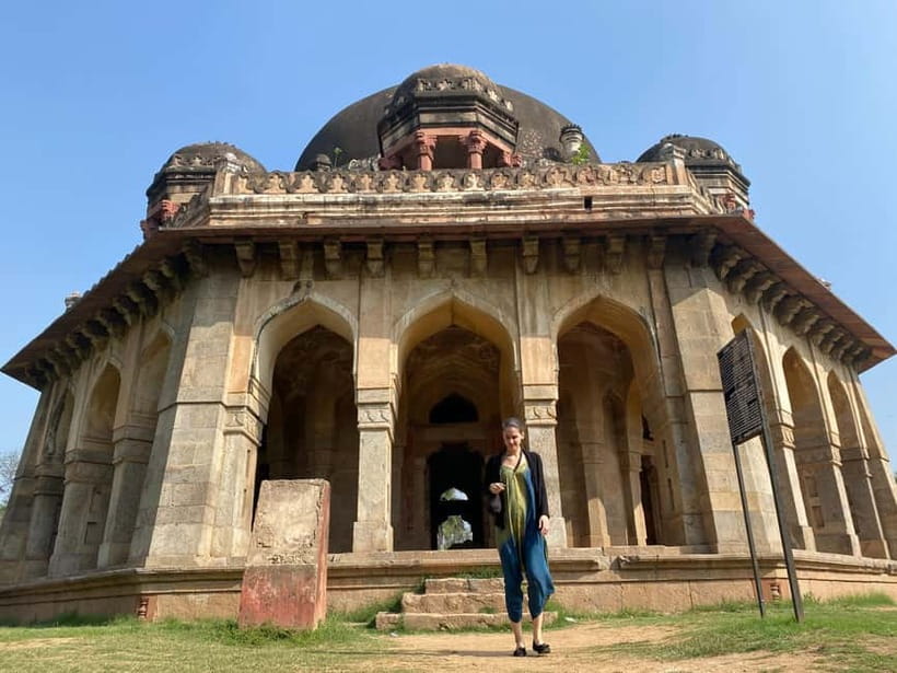Street Art Walk with Chai & Snack - Where you meet: Gupt Dwar in the Lodhi area