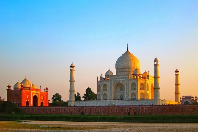 Sunrise Taj Mahal Day Trip from Delhi with Guide & Transfers - Why the Taj Mahal at sunrise is worth the hassle