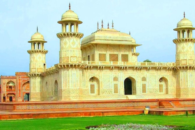 Sunrise Taj Mahal Day Trip from Delhi with Guide & Transfers - Comfort and timing: seating choices, private-group setup, and real logistics