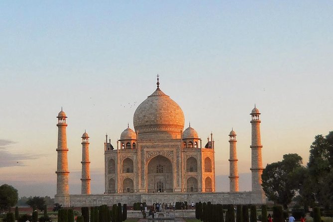 Sunrise Taj Mahal Day Trip from Delhi with Guide & Transfers - The very early Delhi pickup and the ride to Agra
