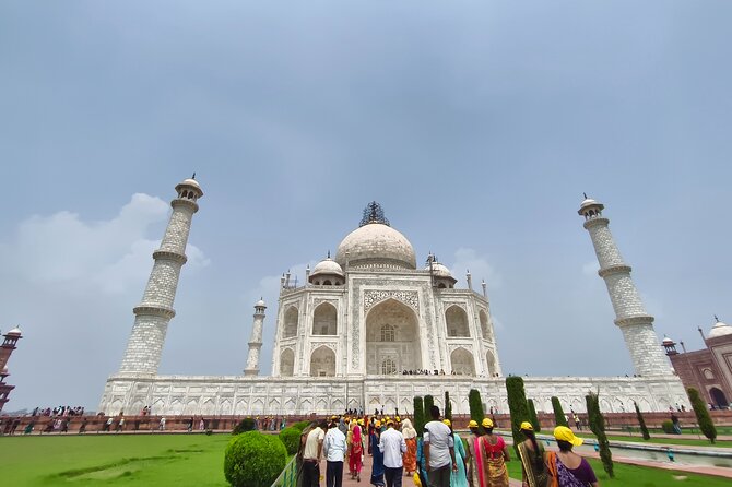 Sunrise Taj Mahal Private Tour From Delhi - Taj Mahal Tickets and a Guide: Fast Entry, Better Understanding
