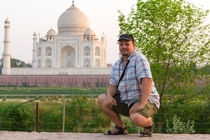 Sunrise Taj Mahal Tour - Timing Rules: Friday Closures and Winter Cautions