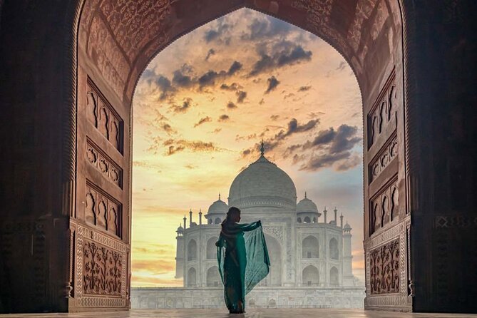 Sunrise Taj Mahal Tour By Car - Taj Mahal sunrise with an English guide: what the timing buys you