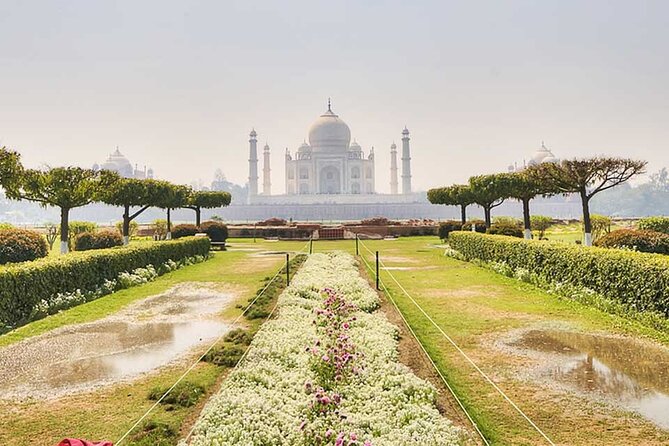 Taj Mahal, Agra Fort & Baby Taj Day Trip from Delhi by Car - Guides and what to expect from the storytelling