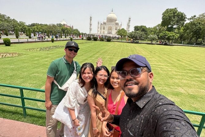 Taj Mahal, Agra Fort & Baby Taj Full-Day Tour from Delhi - Should you do daytime or sunrise: choose based on your priorities