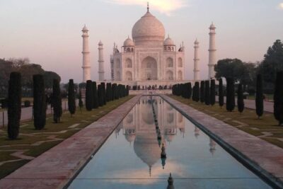 Taj Mahal, Agra Fort, & Fatehpur Sikri Day trip From Delhi by car - Taj Mahal: guided meaning plus photo-friendly pacing