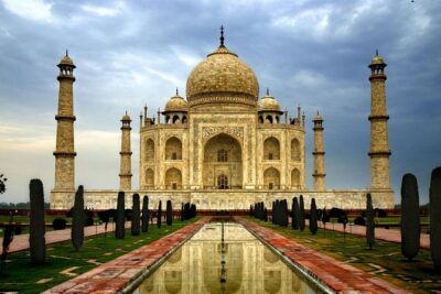 Taj Mahal & Agra Fort tour by Superfast Train Gatimaan Express - Taj Mahal with a private guide: seeing it, not just looking at it
