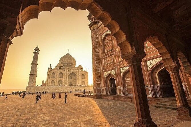 Taj Mahal & Agra Private Day Tour from New Delhi by Car with Meal - Pickup, car comfort, and how the 11–12 hour plan really feels