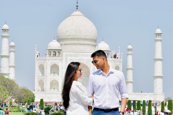 Taj Mahal & Agra Private Tour By Car with 5 Star Lunch - Price and value: what $3.97 per group really covers