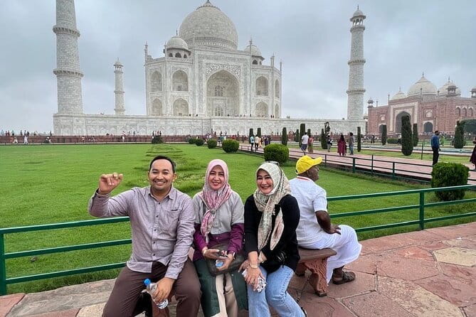 Taj Mahal & Agra Sameday Tour from Delhi by Car with 5 Star Lunch - Pickup From Delhi, Noida, Gurgaon, Ghaziabad, or Faridabad