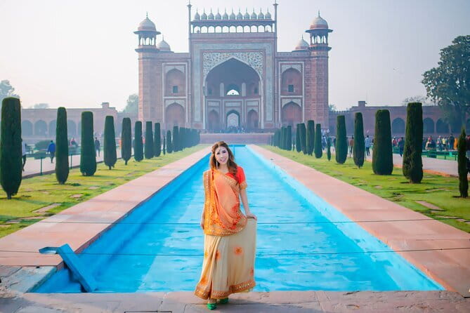 Taj Mahal & Agra Sameday Tour from Delhi by Car with 5 Star Lunch - Lunch at Courtyard Agra: The 5-Star Option You Should Consider
