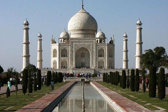 Taj Mahal and Agra Day Tour from Delhi - A note on guides and drivers: what “good service” looks like here