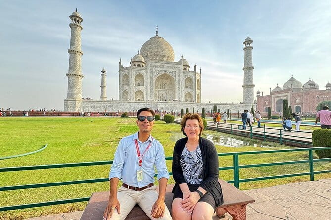 Taj Mahal and Agra fort Private Tour from Delhi - All Inclusive - Return to Delhi: a car ride that feels like a reset