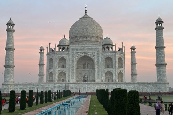 Taj Mahal and Agra Private Day Tour by Car from Delhi - Agra Fort: the one-hour history-and-view stop