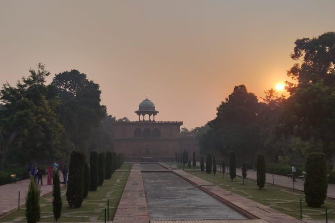 Taj Mahal Day Tour from Delhi by Superfast Train - Meals on the train and a smoother day pace